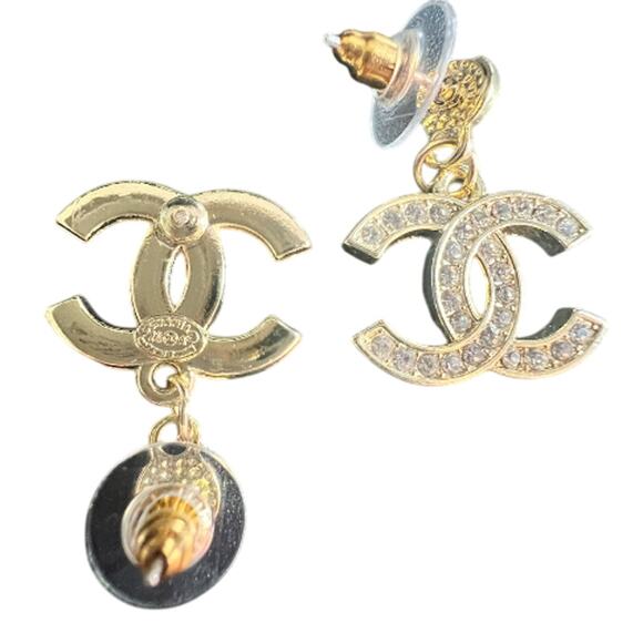 CHANEL Gold Dangle Crystal Earrings 25A (CHXX015) - Picture 4 of 6